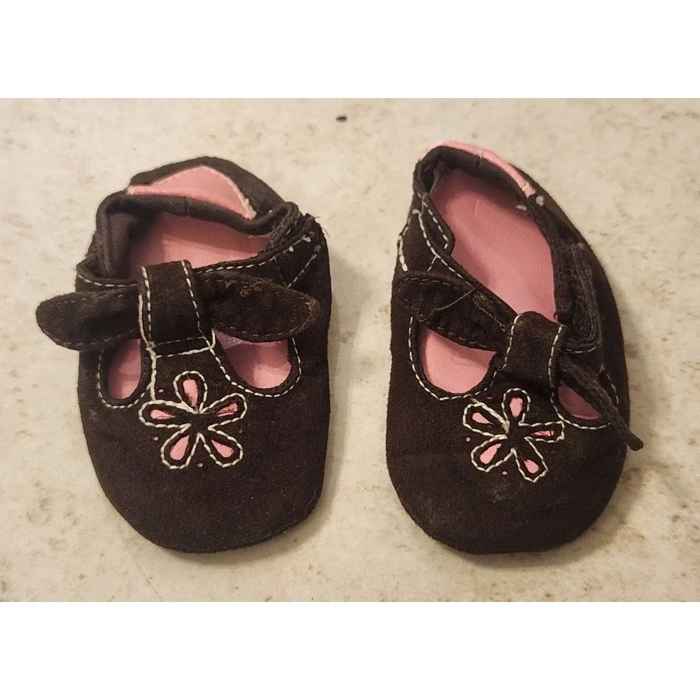 Baby Girl Shoe Bundle Size 0-1 Carters Sandals Mary Janes Sneakers 5 Pairs